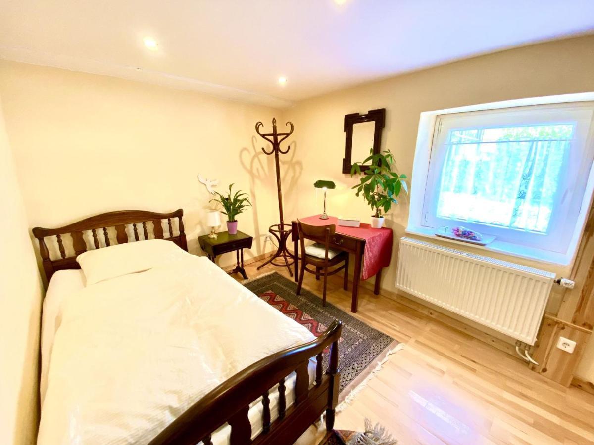 Yogahaus Prasaad Apartment Енген Екстериор снимка