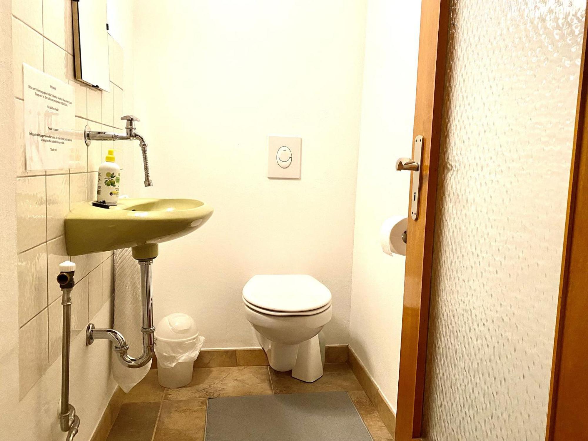 Yogahaus Prasaad Apartment Енген Екстериор снимка